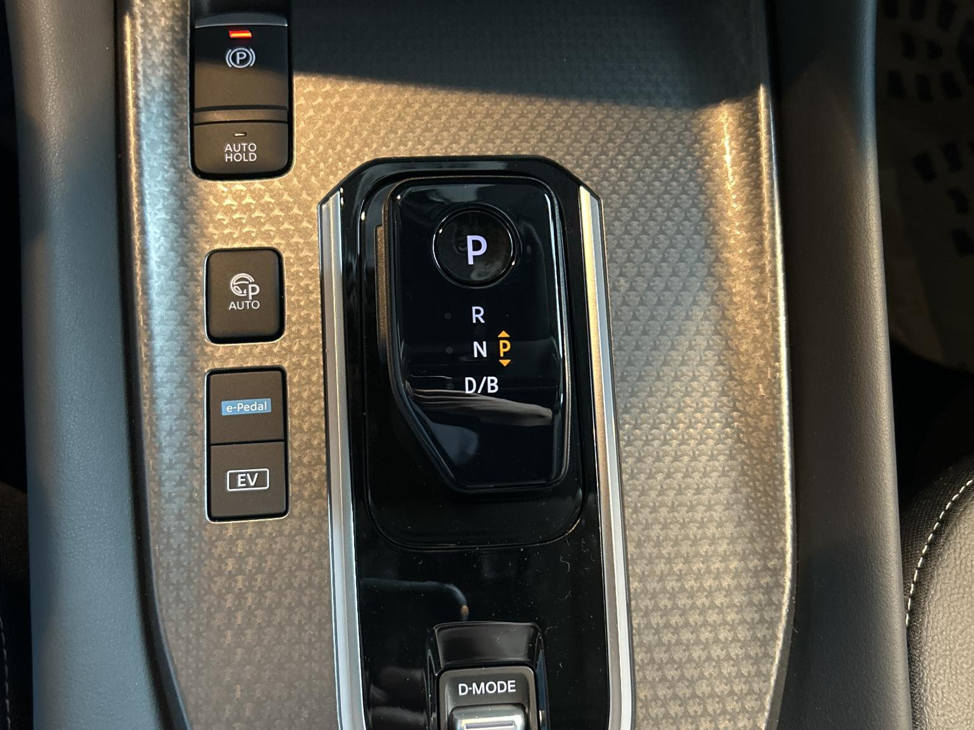 53510551-12.jpg