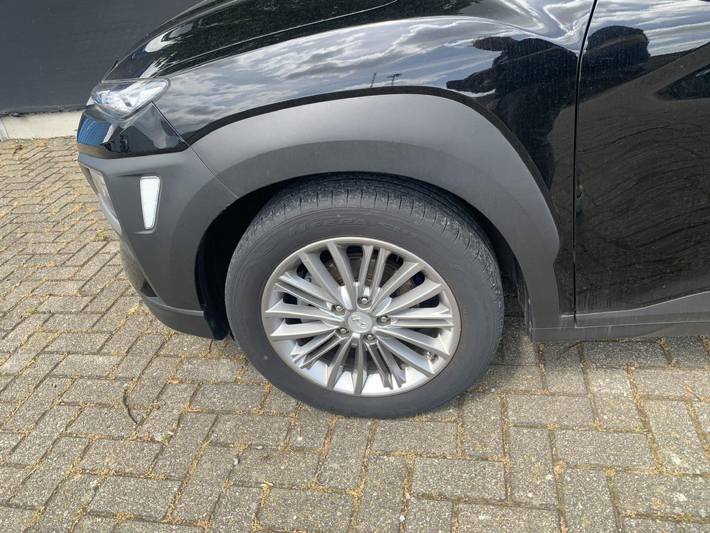 53510574-7.jpg